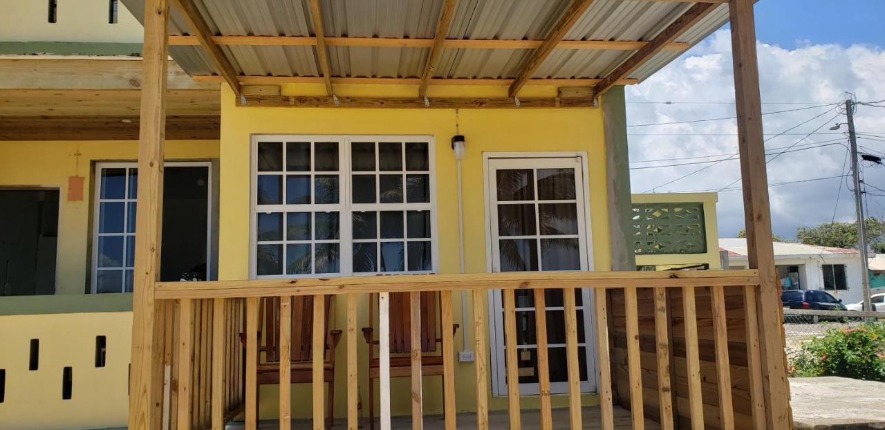 Pal'S On The Beach - Dangriga, Belize Extérieur photo