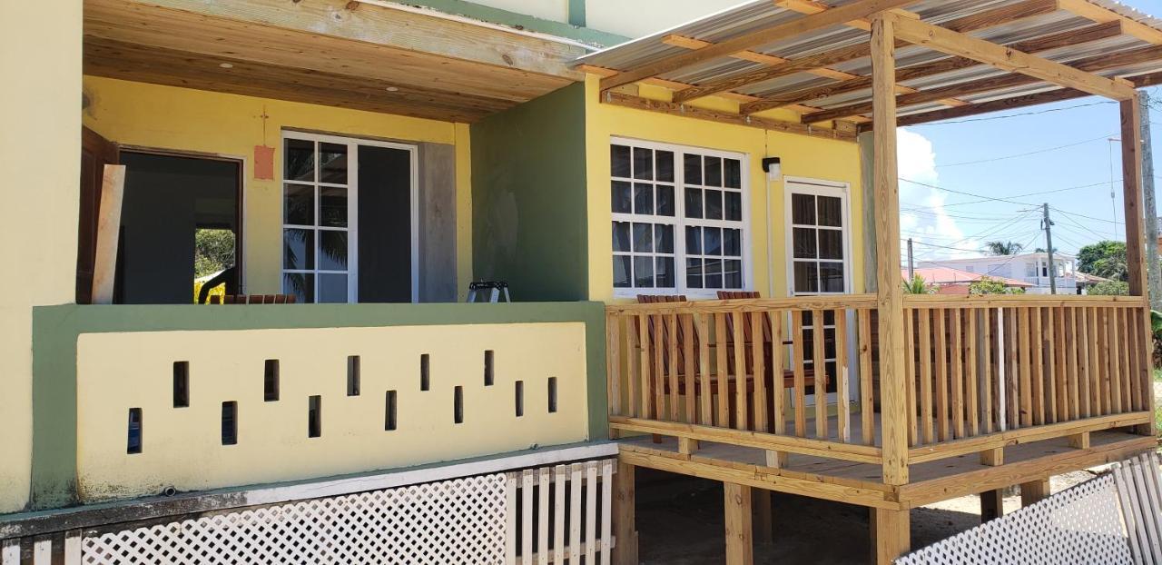 Pal'S On The Beach - Dangriga, Belize Extérieur photo